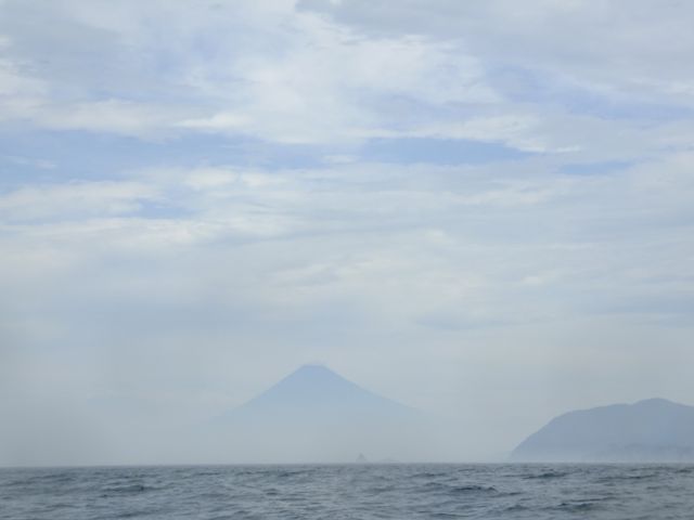 DSCF7743水面から富士山